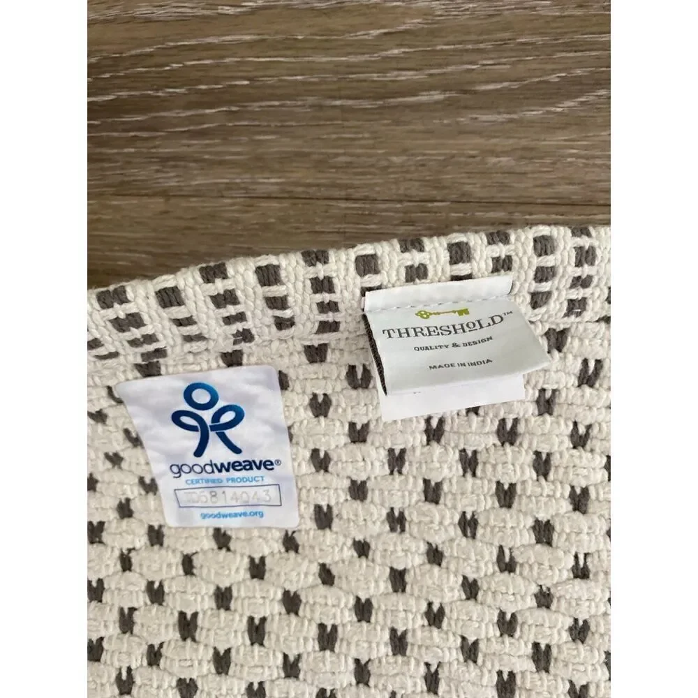 Threshold Gray White Dot Bath Mat